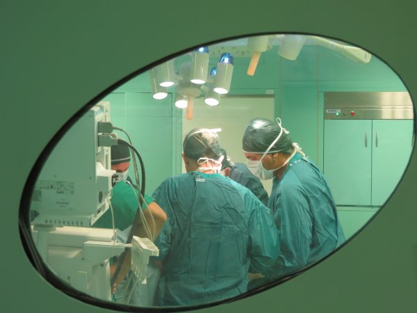 operazione chirurgia ortopedica